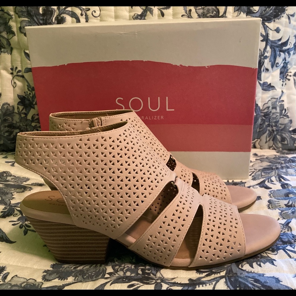 Like new Suede wedge sandals